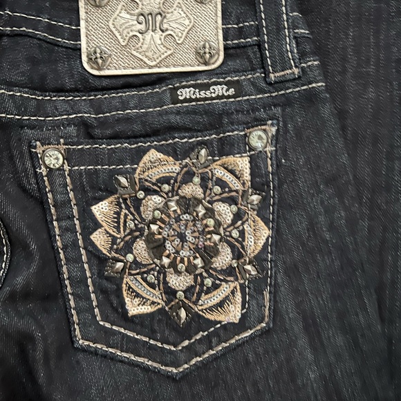 💫Miss Me Women’s Signature Rise Skinny Jeans Bedazzled Pockets Size 28💫 Buckle - Picture 2 of 5